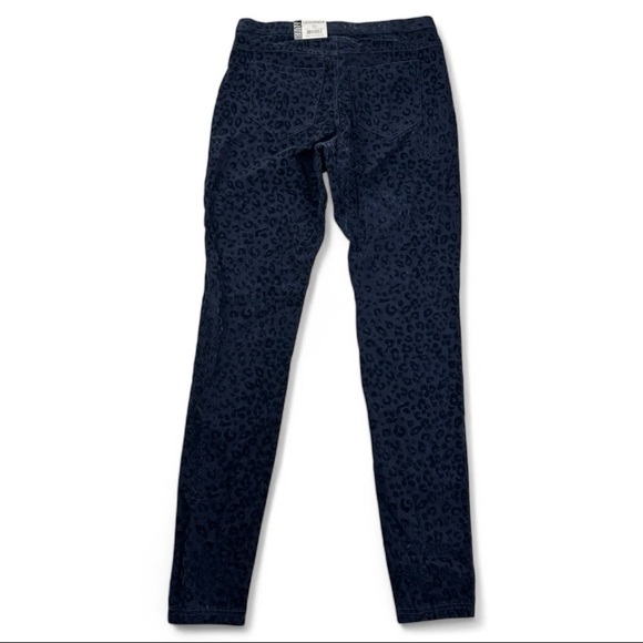 Women's Hue Leopard Flocked Print Denim Leggings Size Large Blue Midnight - Picture 4 of 8